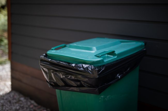 How To Clean Trash Bin